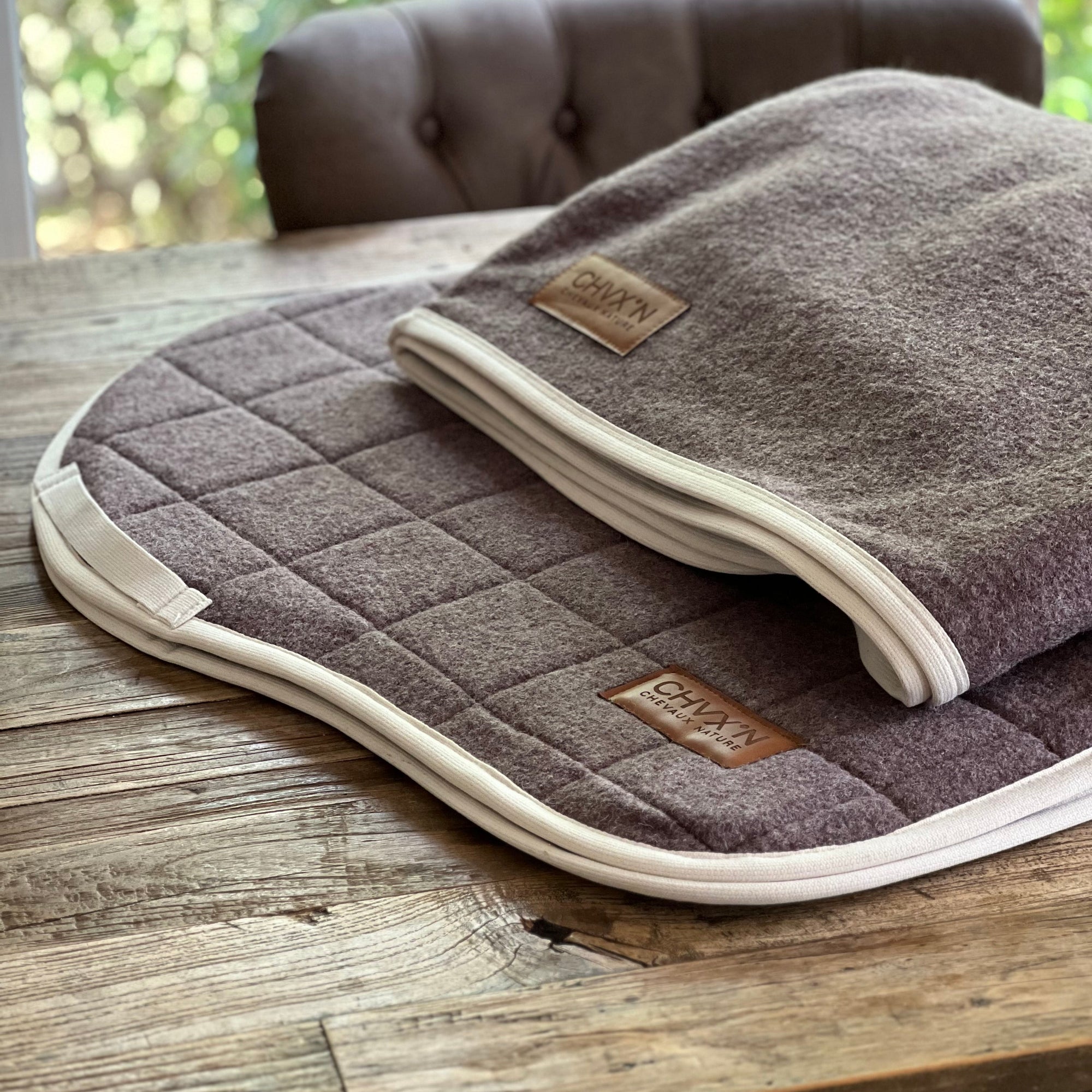 Chevaux Nature Modern Bundle – サドルパッド 障害馬術 Modern &amp; ウールクーラーラグ